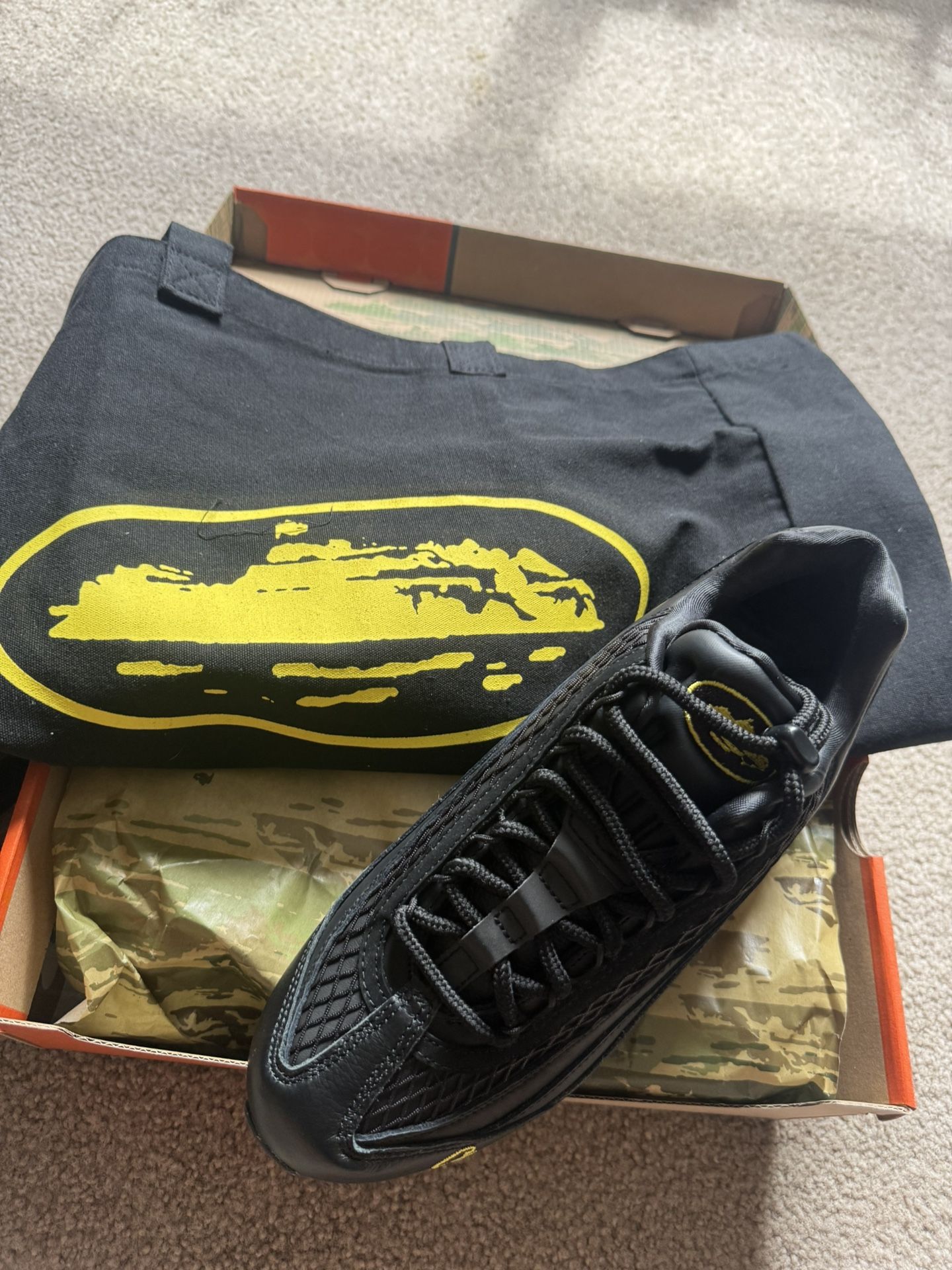 Nike Corteiz Honey Black