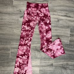 Activewear Woman’s Leggin Tye Dye Boot Cut Size Small
