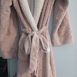Women's Fuzzy Bathrobe
