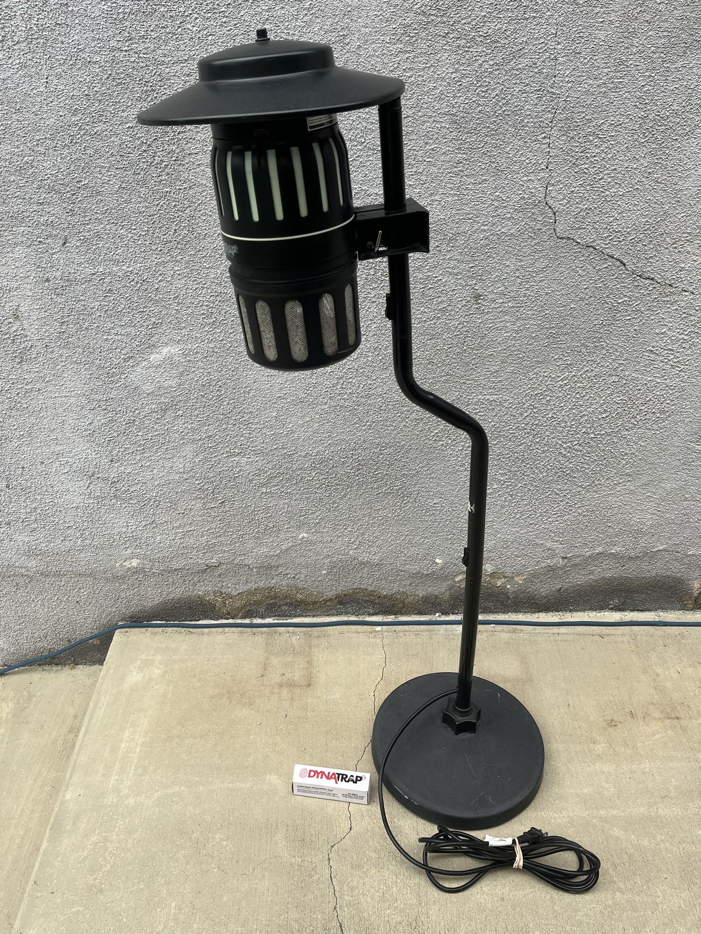 Dynatrap DT1260 Mosquito Flying Insect Trap With Pole Stand