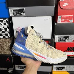 Lebron 18 Los Angeles By Day size 10.5 USED But Clean