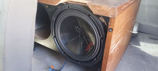 Fosgate 1000 rns amp and alpine type r 1000 watt sub
