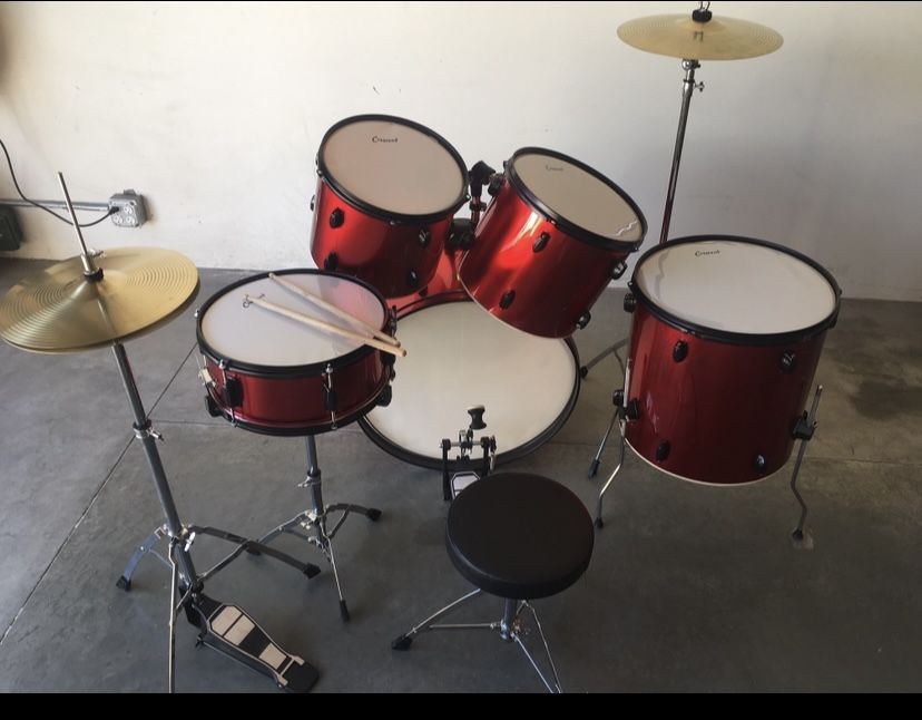 Crescent Brand New Drum set