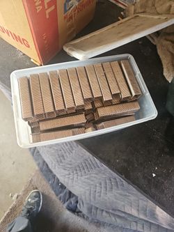 Wide Crown Staples