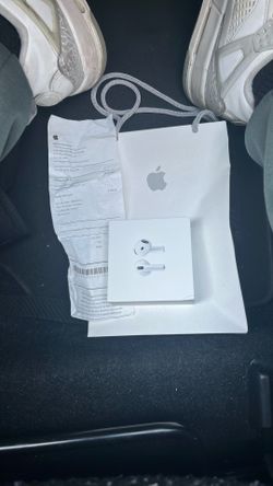 AirPods