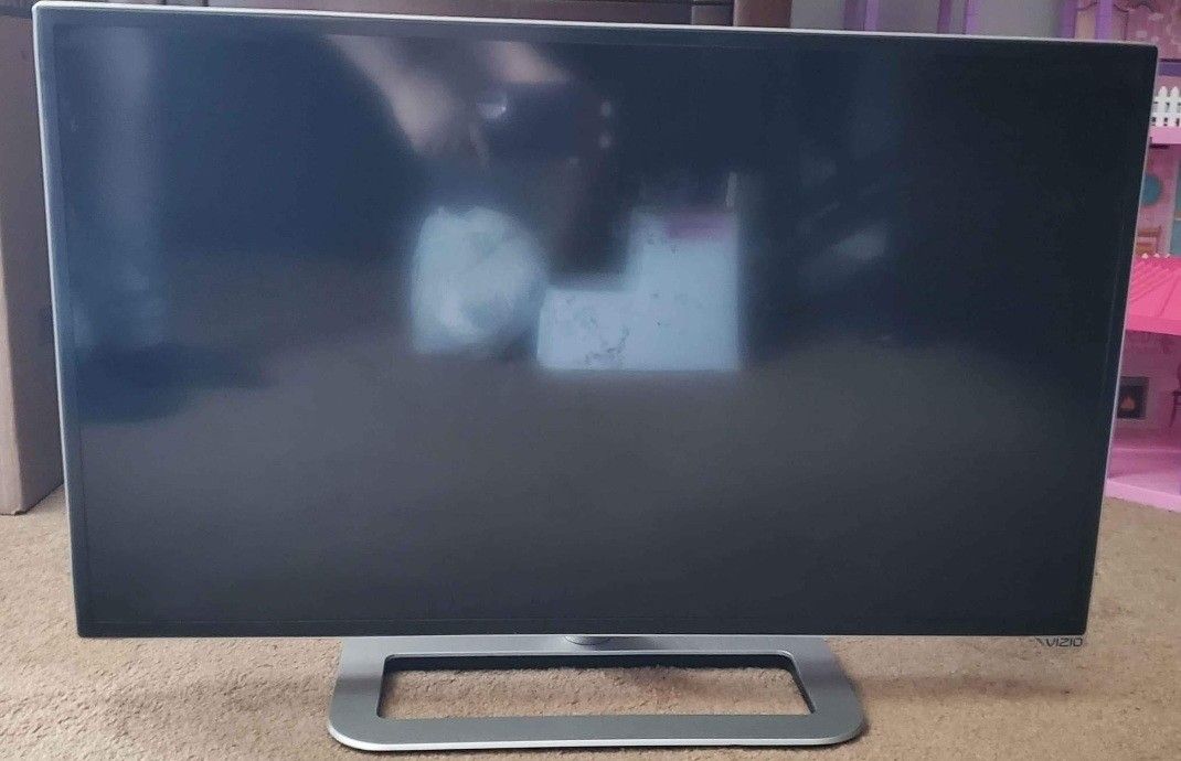 32 Inch. TV