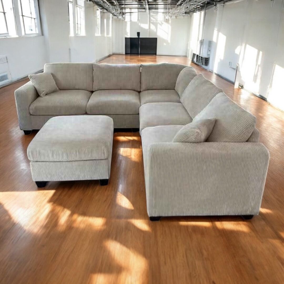 Big Sectional Couch W/ Ottoman + FREE DELIVERY INCLUDED TODAY