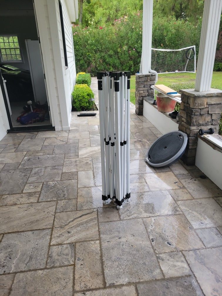 EZ UP Temt Cover Stand