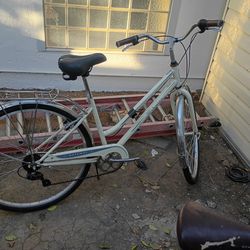 Swinn step through gateway 26 in tires 7 spd