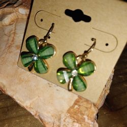 Whimsical 4 Leaf Clover Earrings
