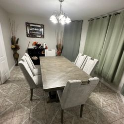 Dining Set Table ON SALE TAKE IT HOME WITH YOU FOR A DOWNPAYMENT OF $39.99!!! 🔥🔥🔥