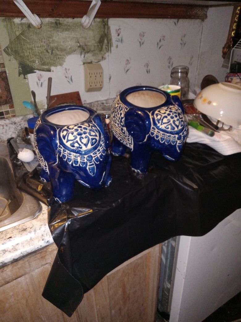 Vintage Handcrafted Mosiac Oriental ELEPHANT Pĺanters