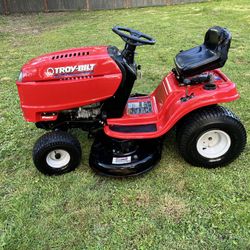 Troy Built Toni Riding Mower