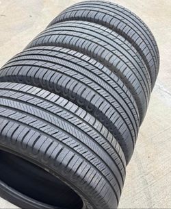 225/60/18 Michelin 📍📍 Vendo un set de llantas con 80% de vida las 4 📍🌟