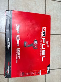 Milwaukee M18 High Torque Impact Wrench with Friction Ring Kit, 1/2in. Drive, 18 Volts, Model# 2967-21B
