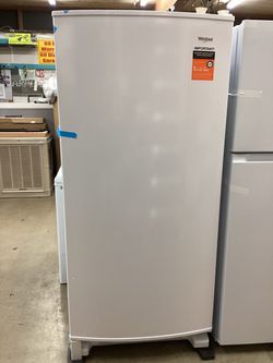 Whirlpool 30 in 18 cu.ft. Upright Freezer with LED Lighting and Fast Freeze New Scratch and Dent