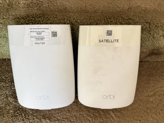 NETGEAR Orbi RBS50 Router + RBS50 Satellite Home Mesh WiFi Tri-band AC3000