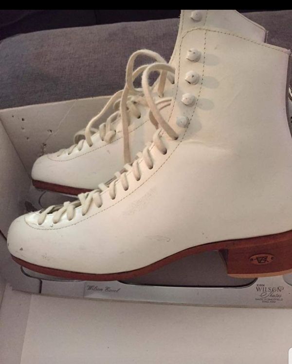 Riedell Womens Ice skates for Sale in Broken Arrow, OK OfferUp