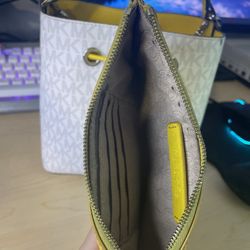 MK. Purse