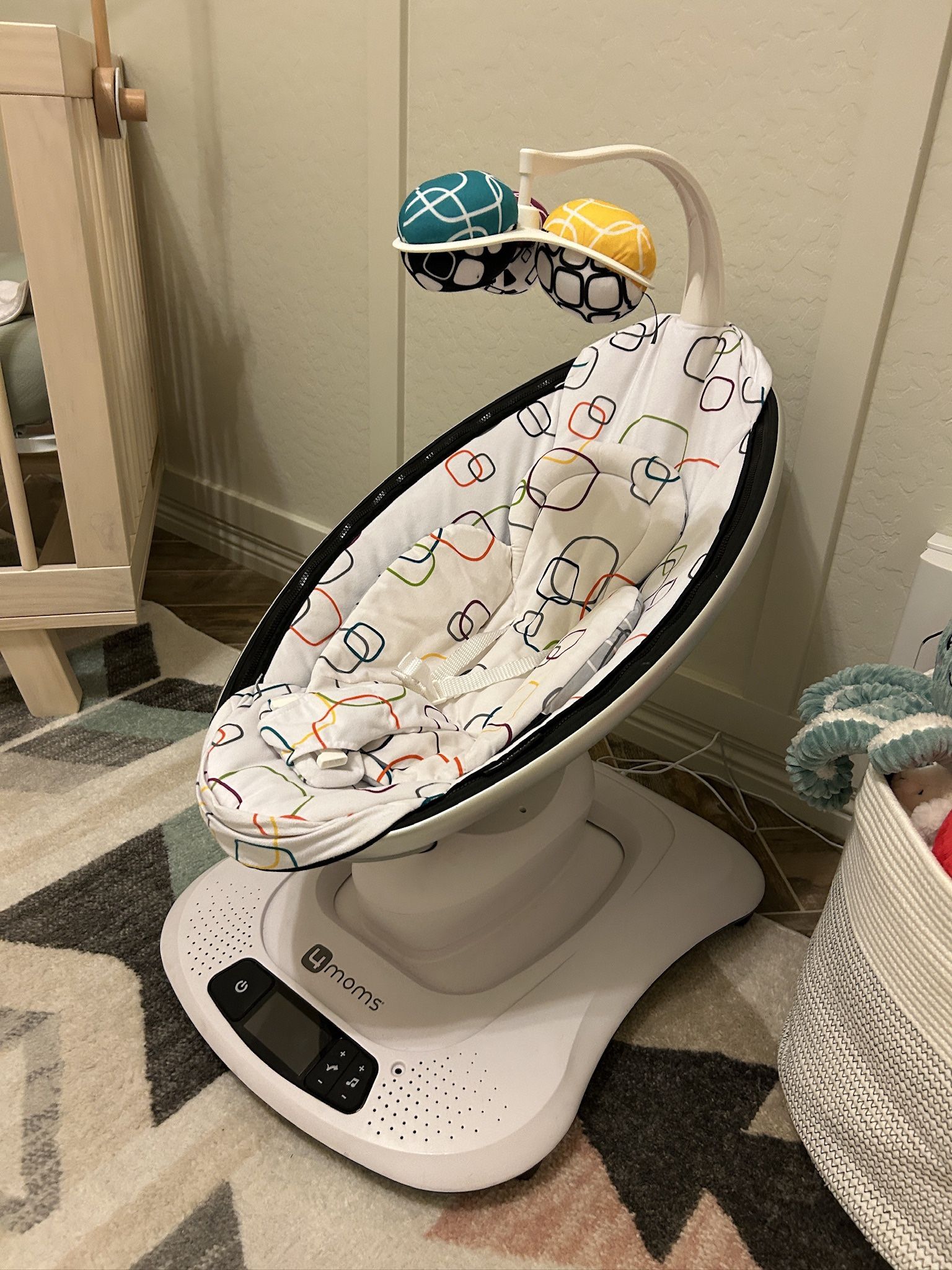 Mamaroo Swing With Infant Insert