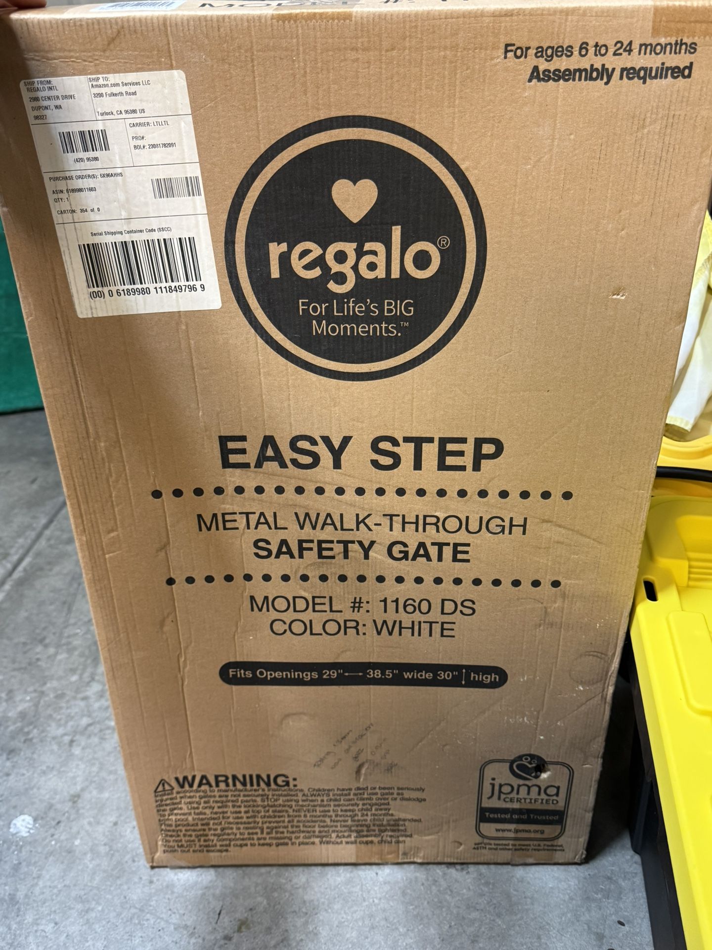 NEW Regalo Extra Wide 38.5” Baby Gate