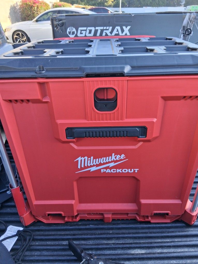 Milwaukee Packout Drawer Cart