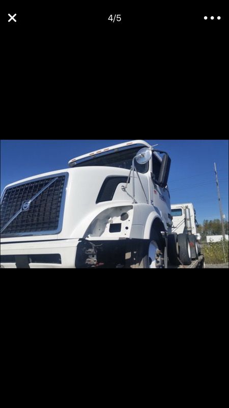 Semi parts Volvo kenworth freightliner