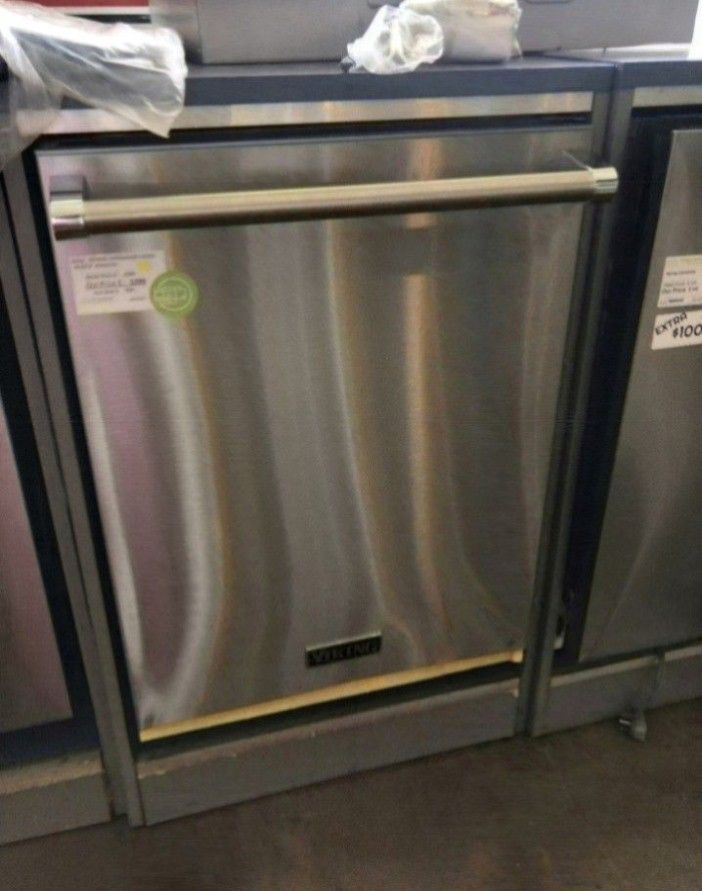 Viking Dishwasher 4M