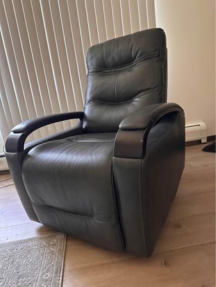 Leather Recliner Armchair/Side Chair