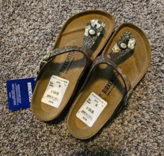 BIRKENSTOCK