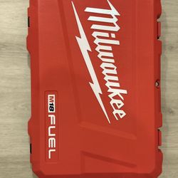 Brand New Gen 4 Milwaukee Drill/impact Driver Combo Set