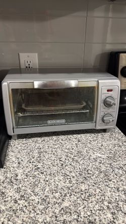 Black and Decker Toaster Oven