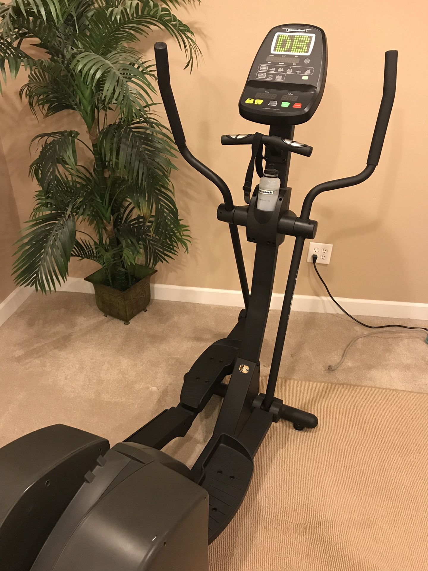 Diamondback 800 ER Elliptical Machine / Trainer - Great Condition