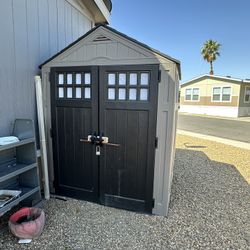 Suncast 8-ft x 4-ft Gable Resin Storage Shed (Floor Included)