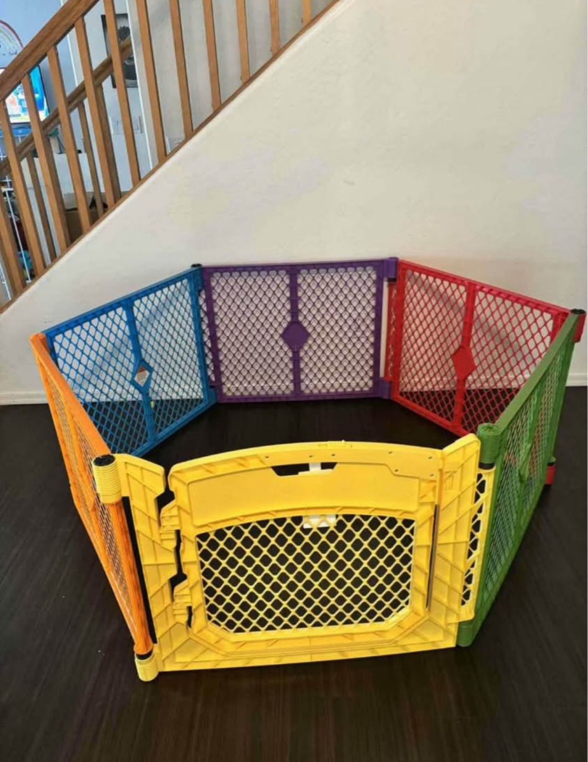 Large Playpen / Play Yard