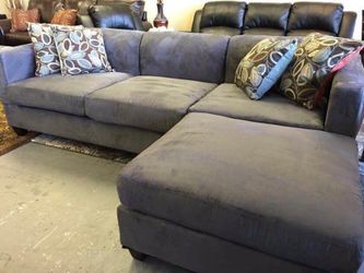 BRAND NEW SECTIONAL SOFA