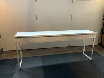 IKEA BESTÅ BURS High-Gloss White Desk — Great Condition