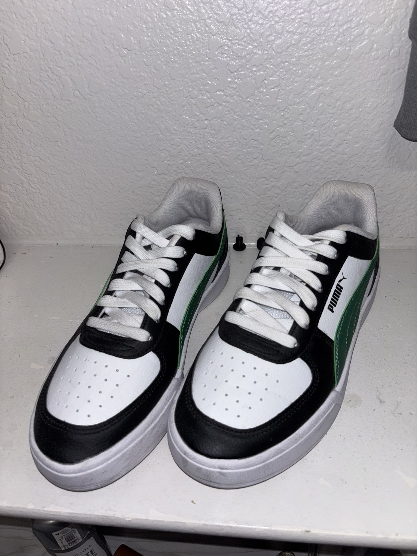 Puma Sneakers