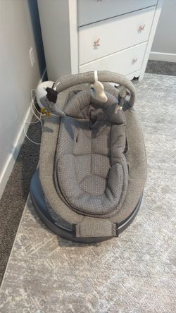 Nuna baby rocker