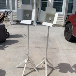 Two Garden Reflector Laight Wery Good Yus et For Garden Or Construction Job Almost Brend New 2 For 60$
