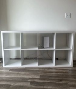 8-Cube Storage Shelf / Bookcase — White
