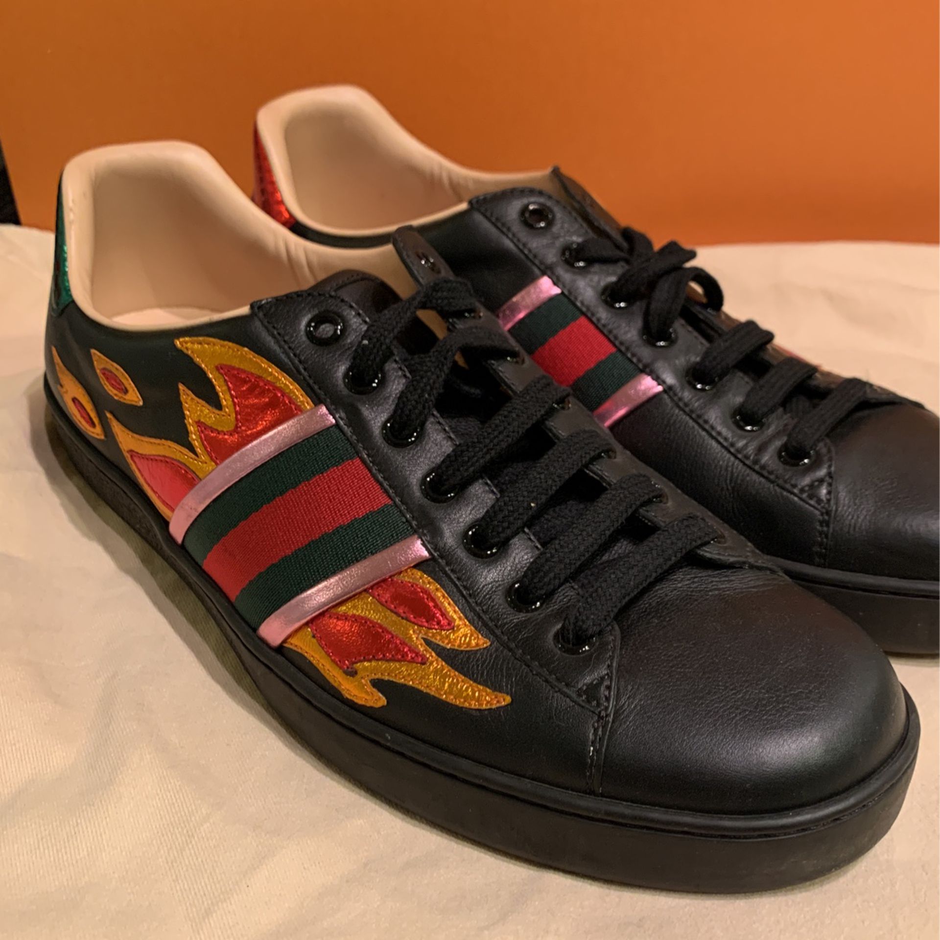 Gucci Flame New Ace for Sale in Yorba Linda, CA - OfferUp