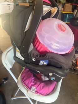 Baby bath, car seat y cupcakes organizer