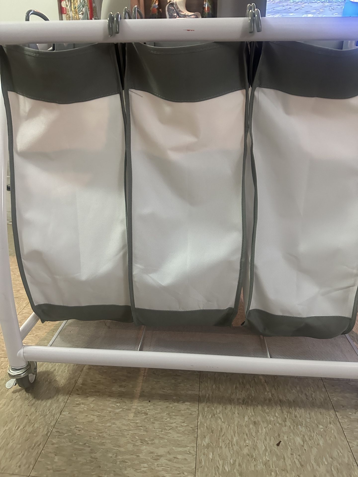 Seville Laundry Cart - 3 Divided