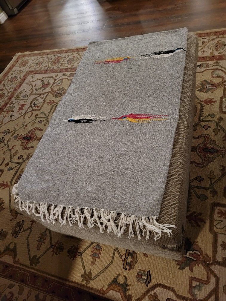 Lift Top Table Ottoman