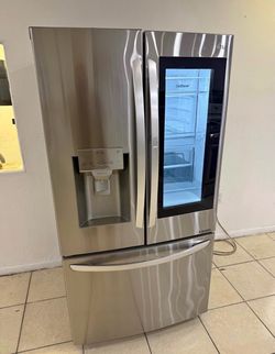 LG InstaView Door-in-Door French Door Refrigerator