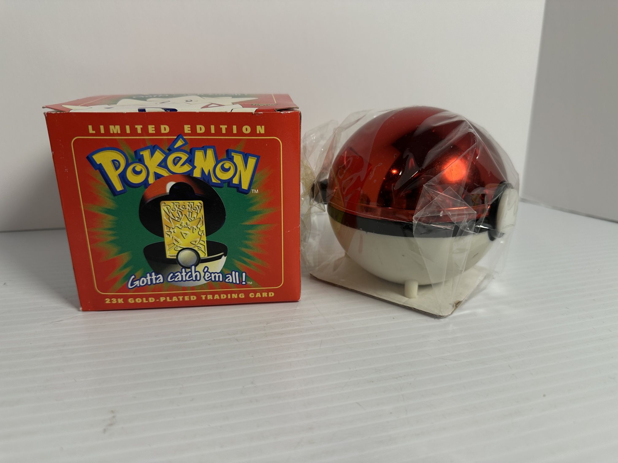 Pokmon 1999 Togepi 23K Gold Plated Trading Card with Poke ball