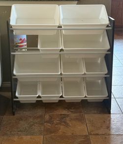 Toy organizer