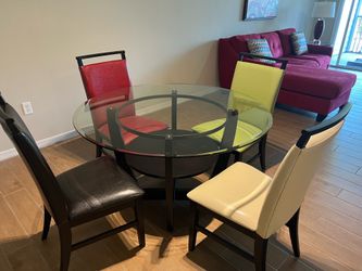 Dining table and 4 chairs