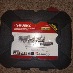 Husky 65 piece socket set